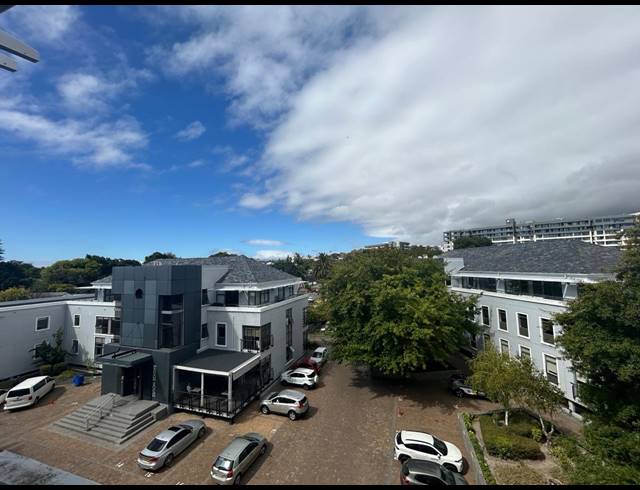 651M² OFFICE TO LET IN NEWLANDS